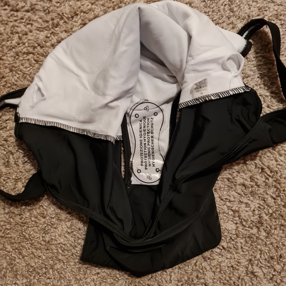 ISLAND VIBES|| One Piece Swimsuit Sz,Medium Color Black - Picture 8 of 8